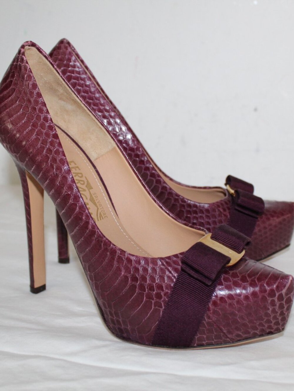 Salvatore Ferragamo Python Embossed Leather Pumps Platform Heels Plum 9.5